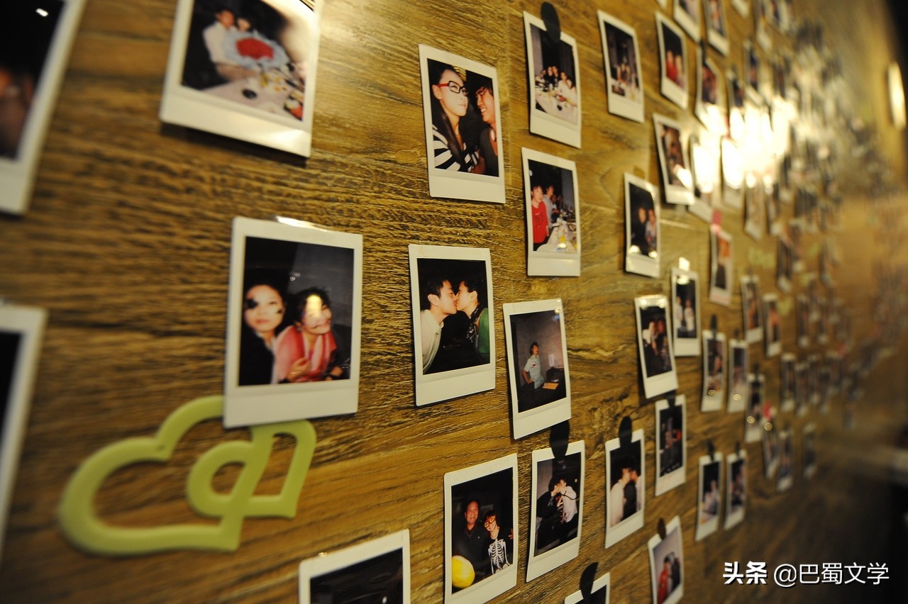 「散文」我家的照片墙