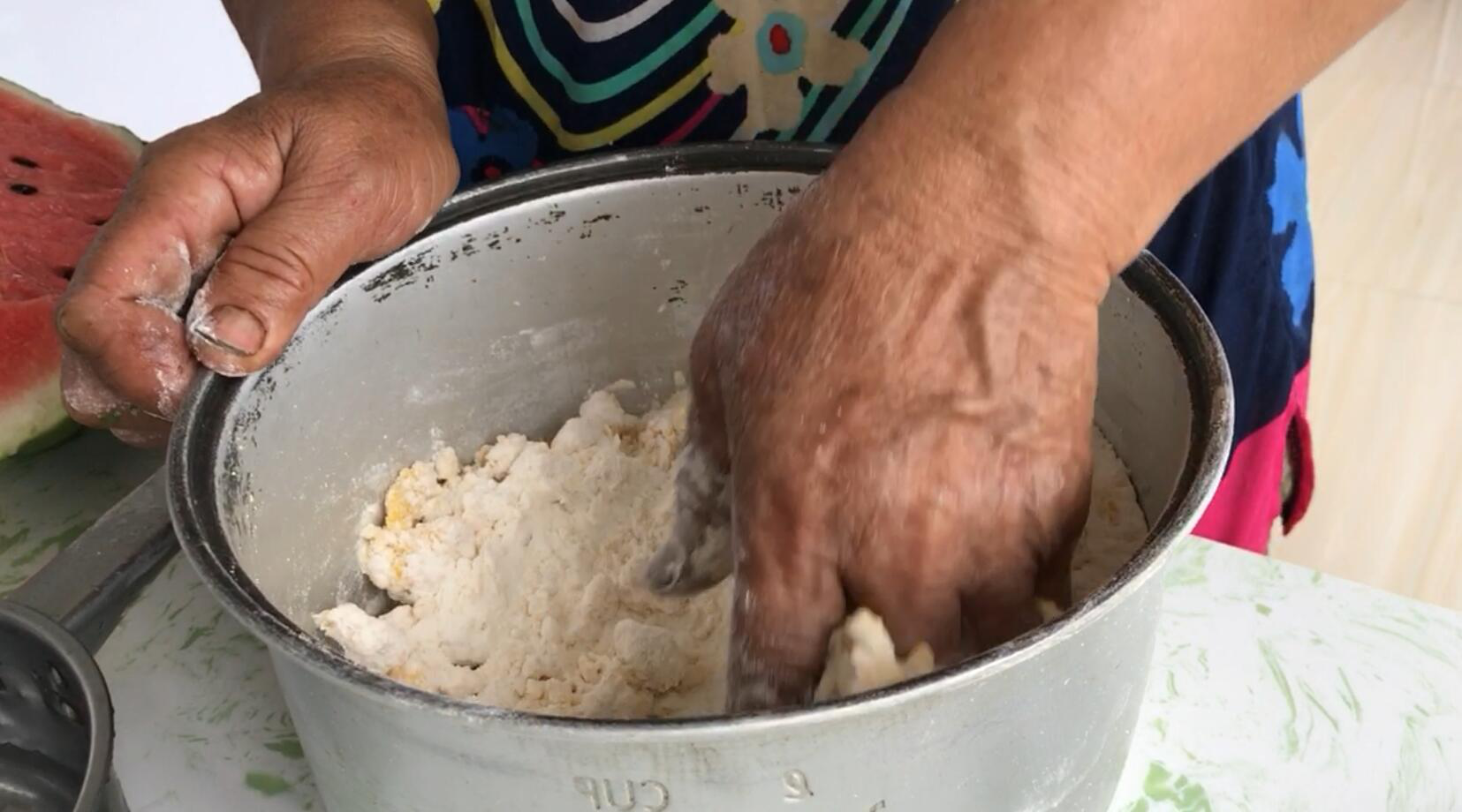老妈菜谱之「健康杂粮包」饭菜一锅出，粗粮细作，隔壁孩子馋哭了