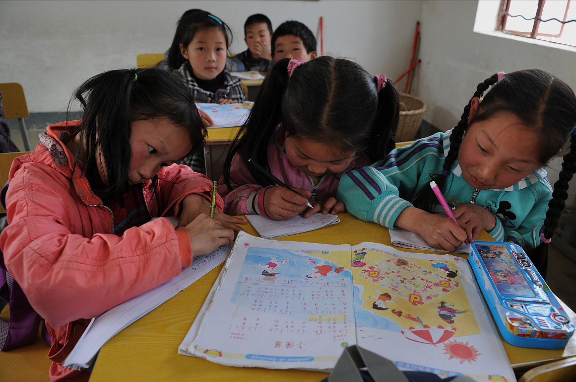 9月1日起不用为接孩子发愁了，课后延时再升级，实行起来有难度