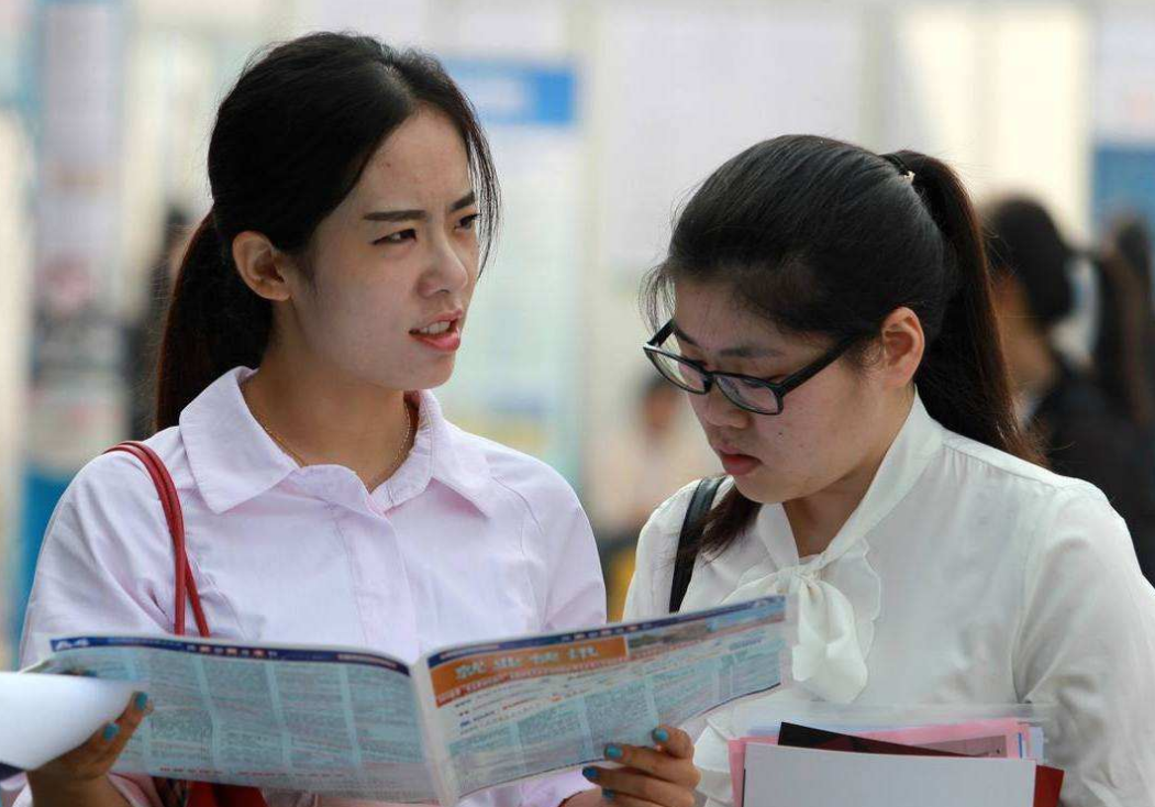 专科生想拥有“铁饭碗”,可报考公费医学生，学费还能免