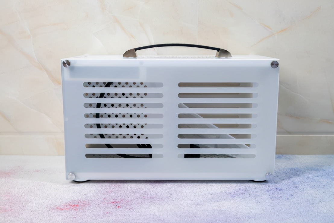 提着走的3A游戏ITX主机，超频三蜂鸟2装机体验