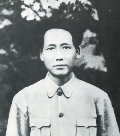 1950年罗明到北京参加会议，偶遇老友杨尚昆，可惜对方未认出他来
