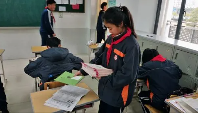 学生要不要竞选“班干部”，班主任说出真心话，家长听了茅塞顿开