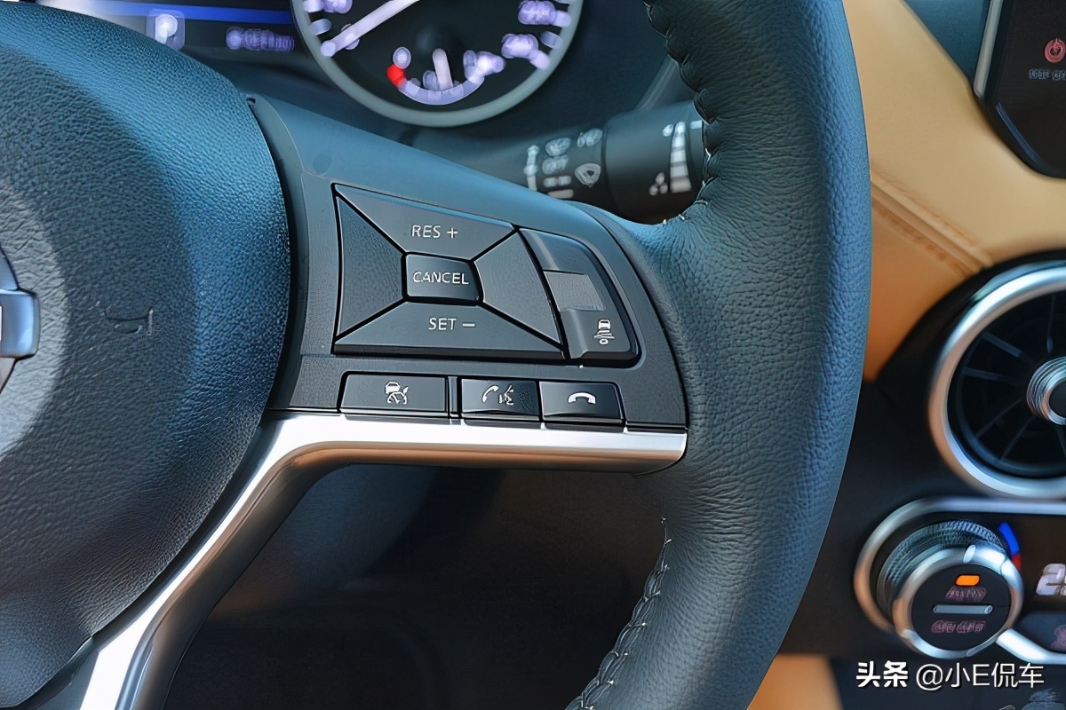 外在热情奔放，驾驭沉稳舒畅，NISSAN Sentra试驾