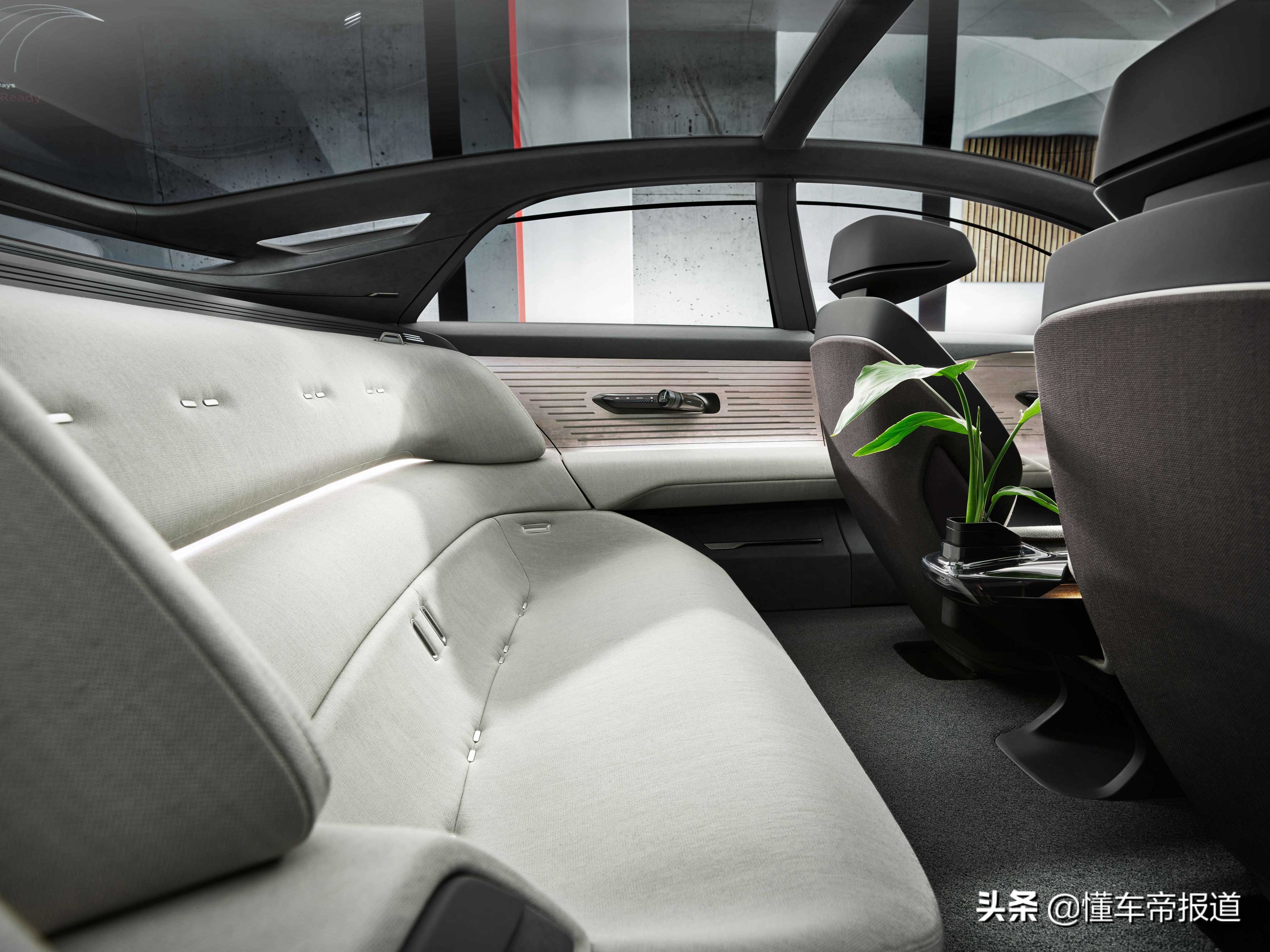 新车 | 续航750公里、车长超A8L！奥迪grandsphere概念车国内首发