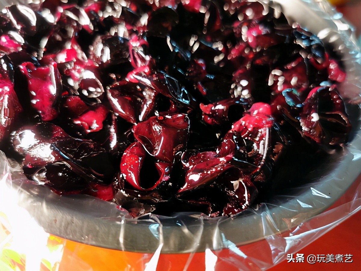 嘉宝果皮和籽能吃吗（6步就可做成粗粮小餐包）