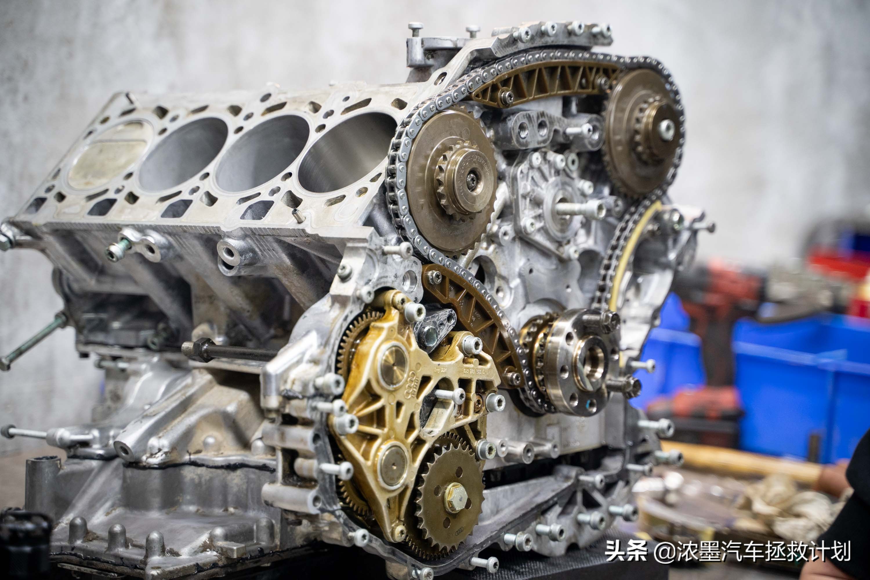 「迟暮英雄」整修一台十多年前的奥迪a6发动机,治理烧油烧水