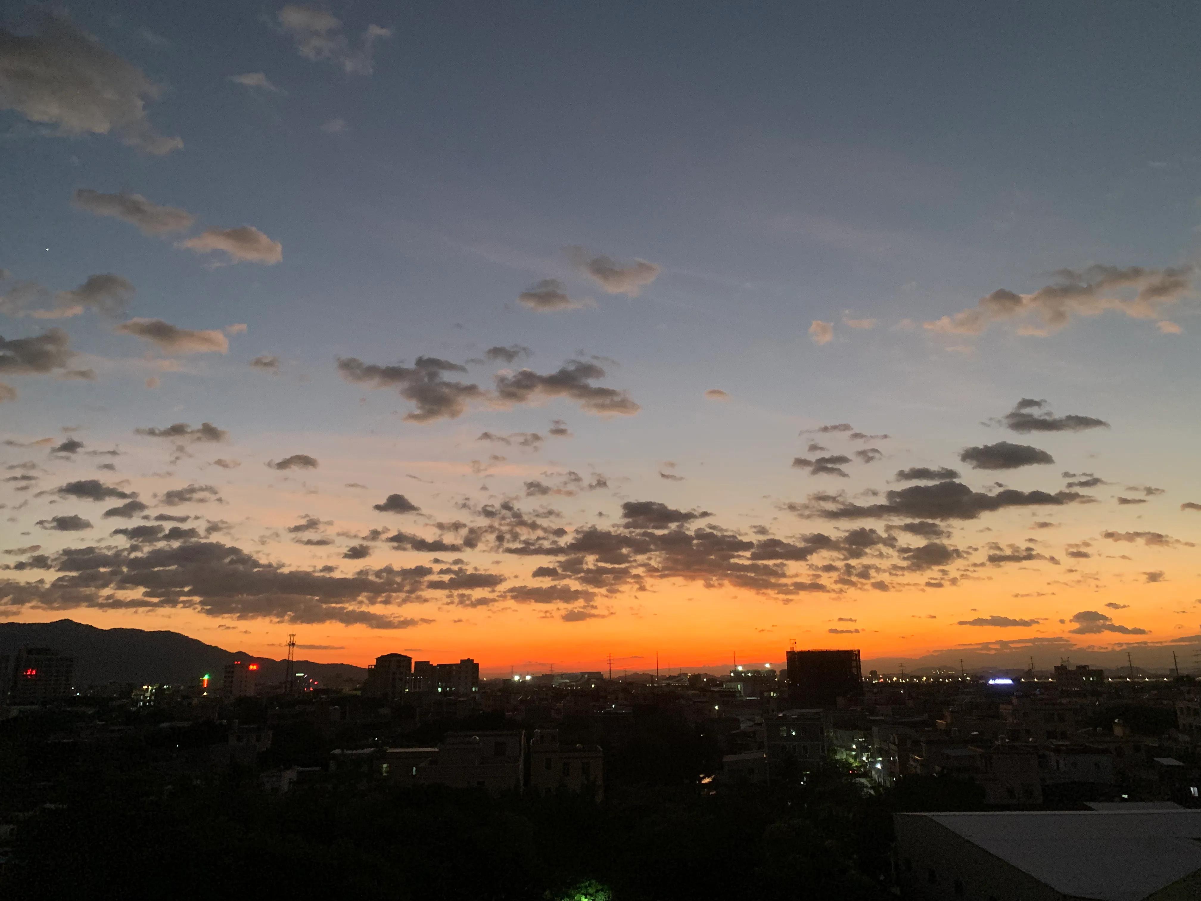 深秋的夕阳图片唯美图片