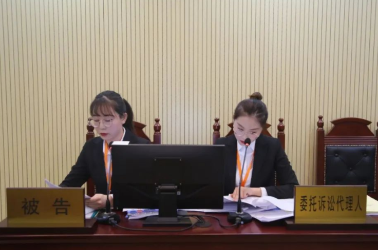 同样是法学生就业，律师事务所和公务员差距大，工作多年见分晓