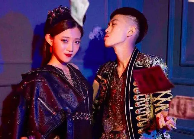 五,小伊伊:作为平台中的超级女主播,小伊伊是如今最被网友所认可的