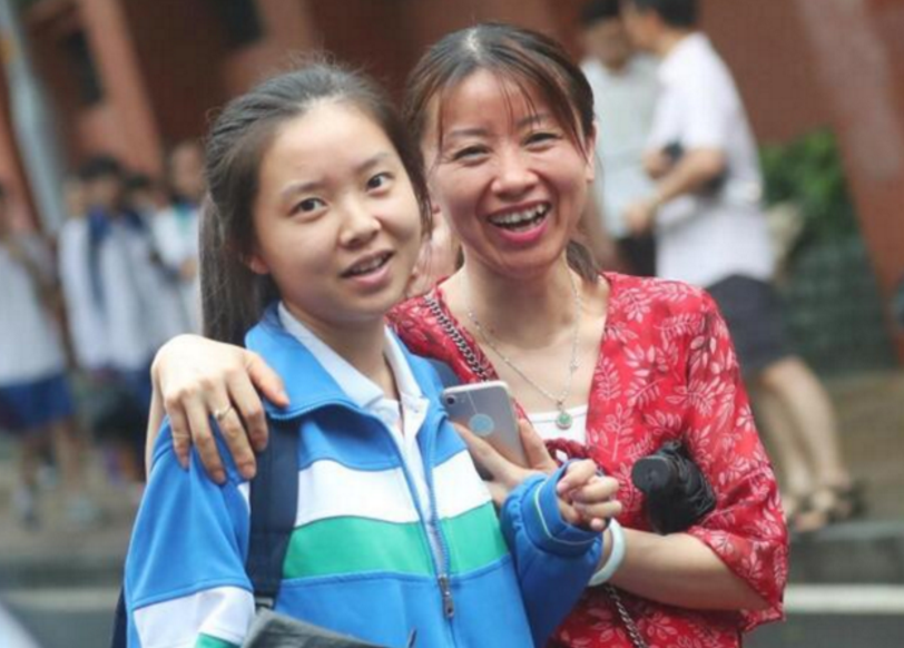 一项新通知，中学实行作6休1，“双休”变“单休”？学生太累了