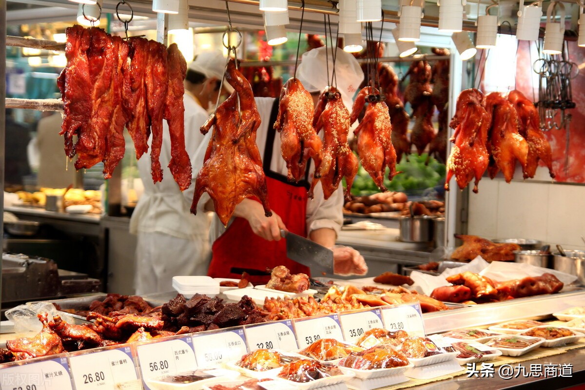 烤鸭店靠短视频盈利，一举成为“网红餐厅”，背后模式引发深思