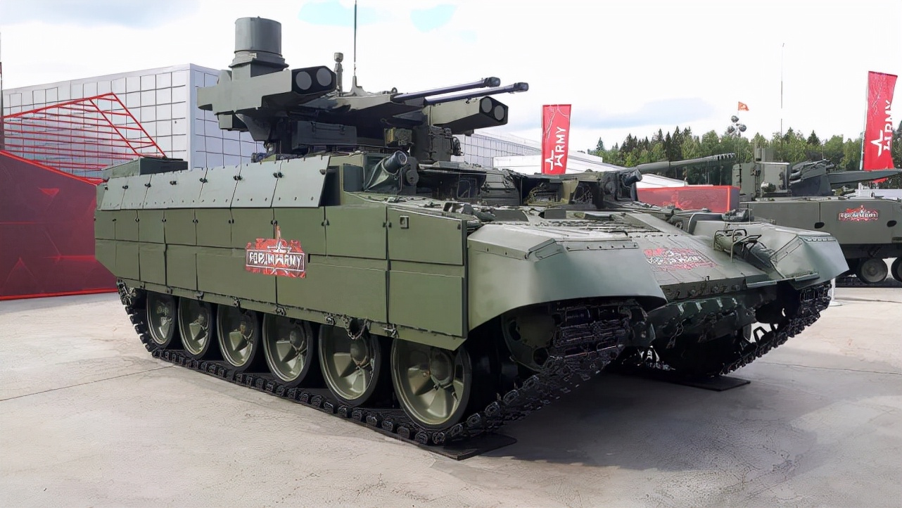 时隔30年，终于装备这种新型装甲战车，俄军战术正在发生变化