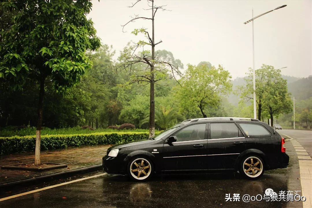 这是台很便宜但没有改件的Wagon 别克凯越旅行版
