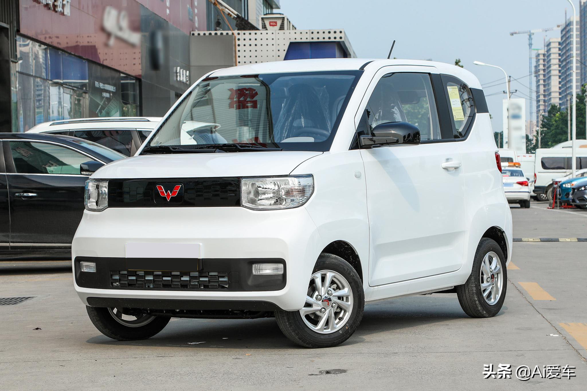 便宜不烧油，好养又省钱灵巧代步车，好开好停车，实拍宏光MINIEV
