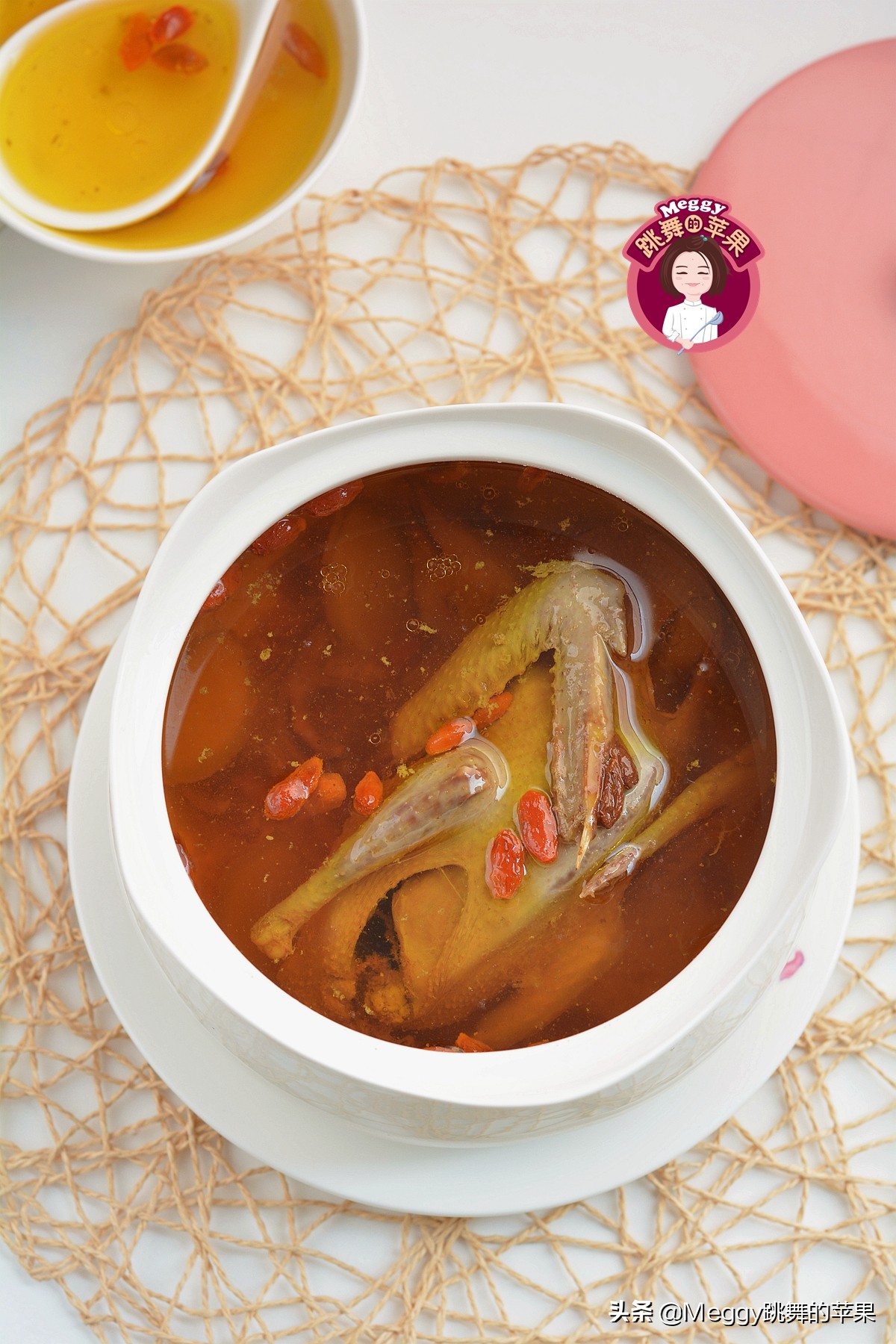 清燉鴿子湯,清燉鴿子湯的家常做法