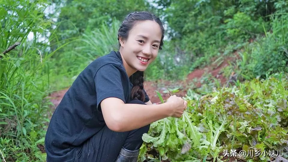 川香小妹儿：洗头妹做自媒体三年，实现逆风翻盘，将建300万别墅