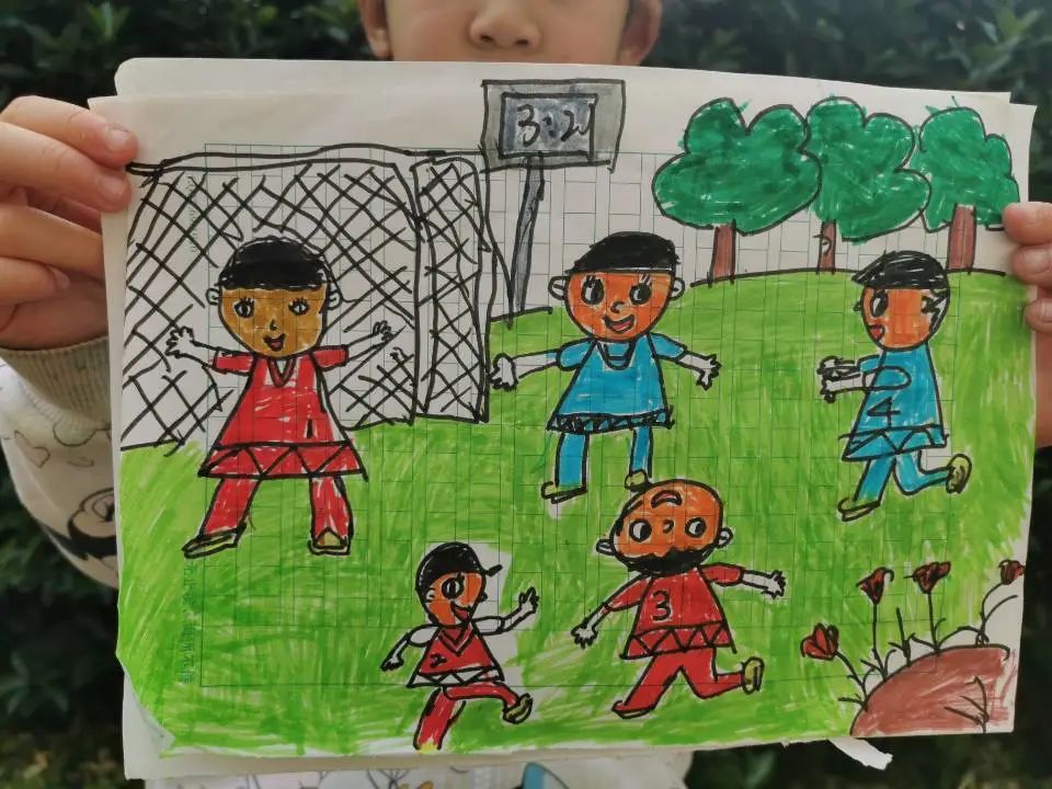 足球联赛l儿童画(《校园足球——看我的》绘"足球"梦系列投稿作品展播