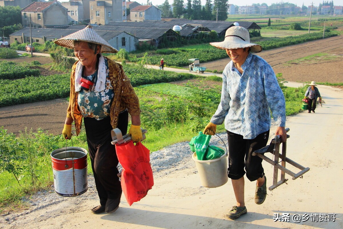常年打工的农民和常年种地的农民，有哪些不一样