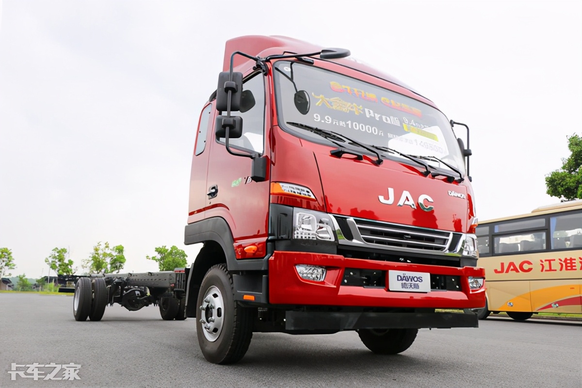 快递轻抛货选啥车？德沃斯大实力强，货厢容积达65方