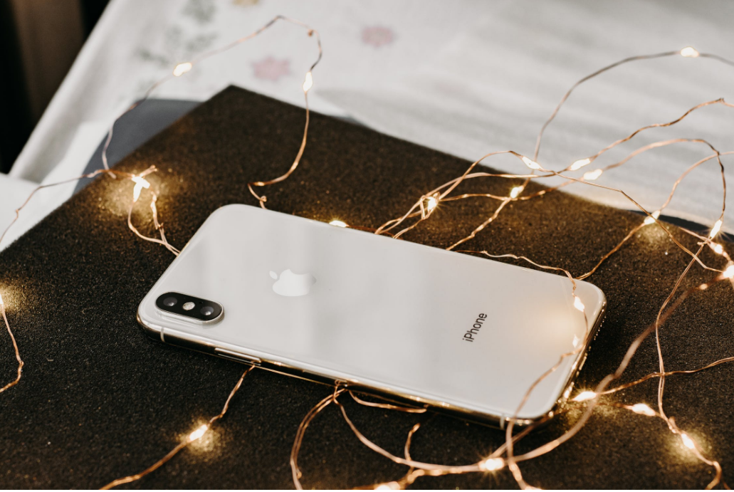 iPhone信号满格却上网卡顿？快速排查与解决方法
