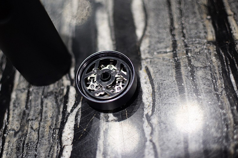 自动加速.升级六叶刀片 须眉智能剃须刀T6（升级2.0版）