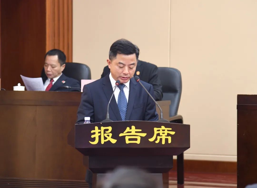 ​市五届人大常委会第四十八次会议举行第一次全体会议