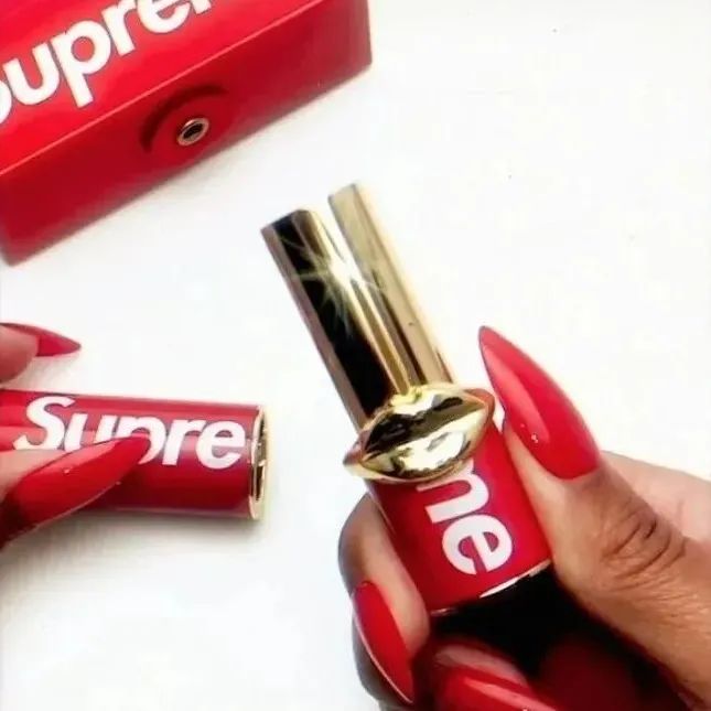 Supreme終于出口紅了，但我不會買