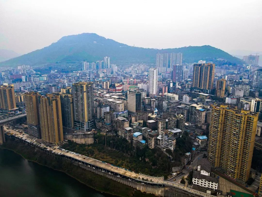 你好，我叫平昌，这是我的最新简历