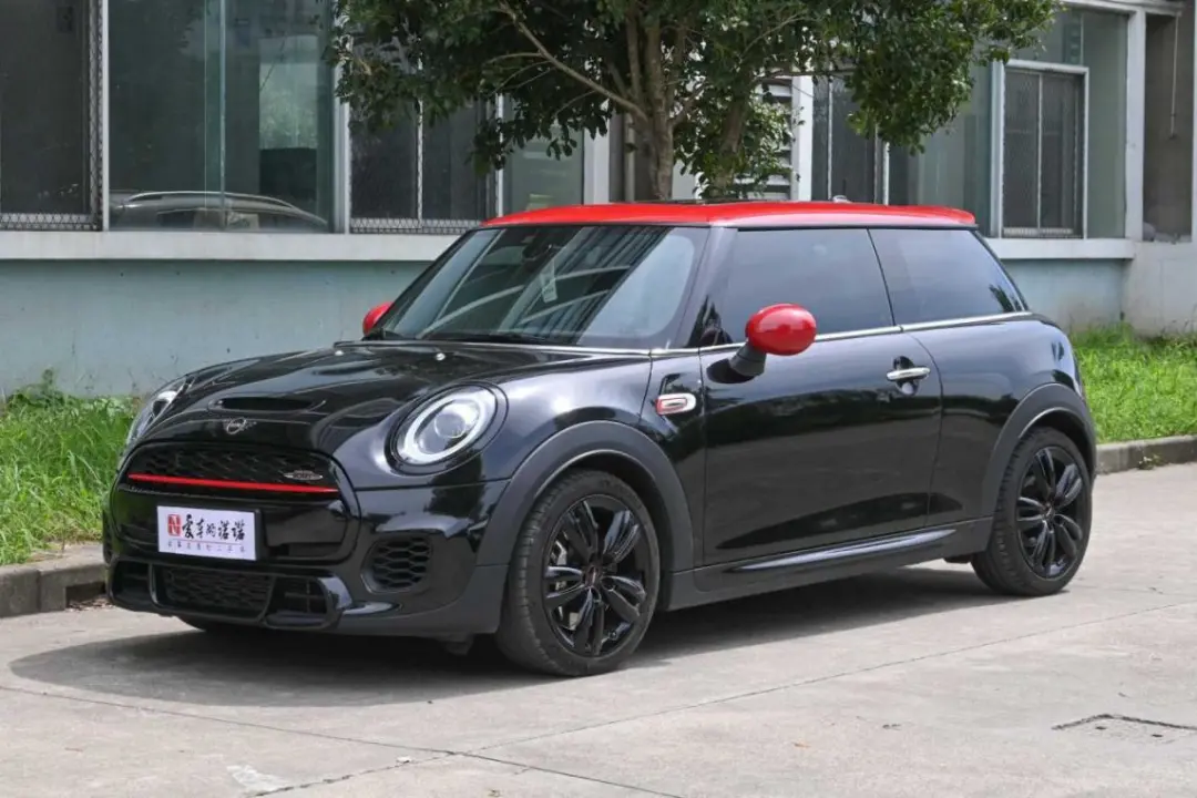 梦想十年，最终选了又小又暴躁的它——二手MINI COOPER S赛车手