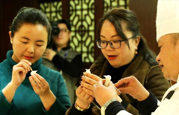 最新通知！事业单位招聘不得限制毕业院校，职校生能当公务员了？