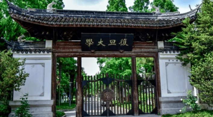 国内985高校排名大洗牌，哈工大仅排第3档，清北稳居榜首位置