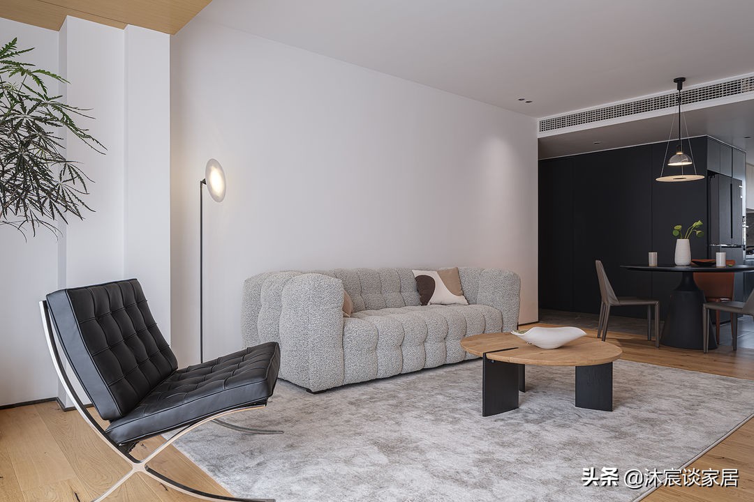 未来我家，就要像她家这样装修，室内简洁大方，温馨舒缓很喜欢