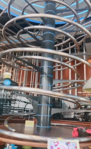 在网红饭店看土味表演，是我经历过最尴尬的事