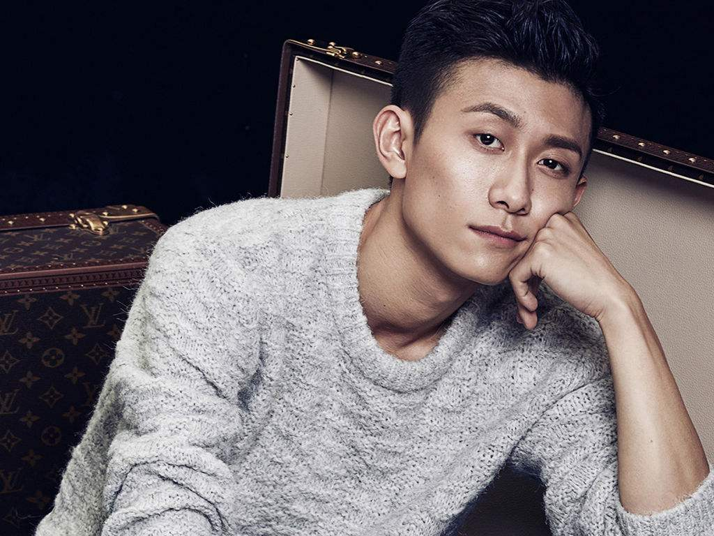 还记得《家有儿女》三姐弟吗？哥哥姐姐都大火，弟弟如今颜值逆袭