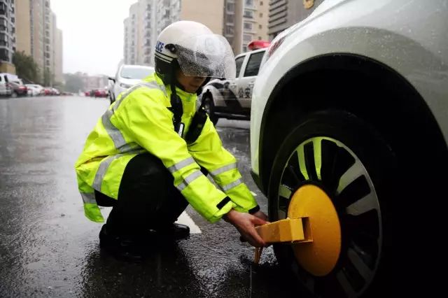 打响创城整治攻坚战！桂林严查交通违法行为！已有1.2万人被查