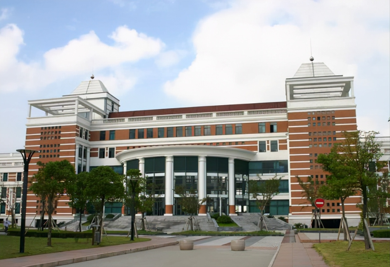 4位院士加盟！浙江这所双非再引强援，第二轮双一流被寄予厚望