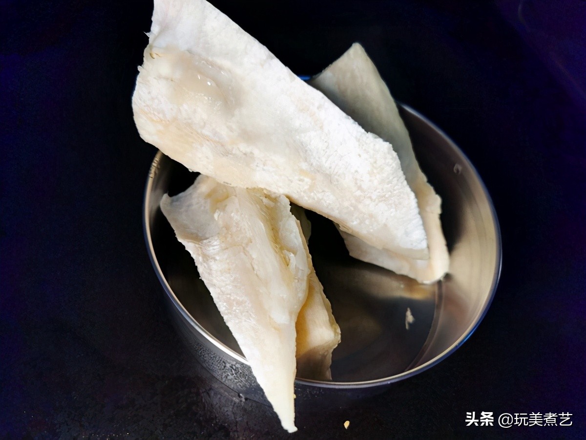 榴蓮煲雞湯的做法,榴蓮煲雞湯的做法功效與作用