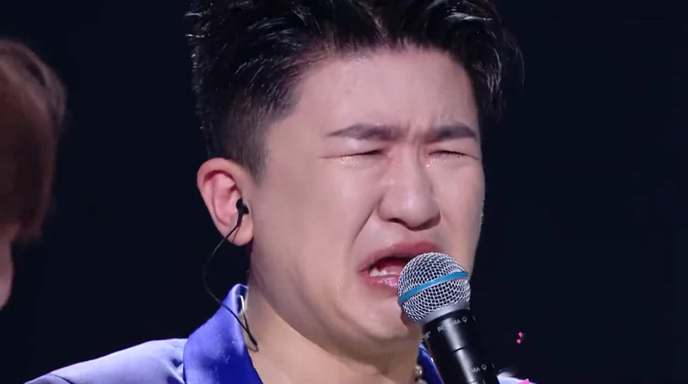 薛之谦摆拍，靳东写诗，张大大泪流满面，男人做作起来真要命