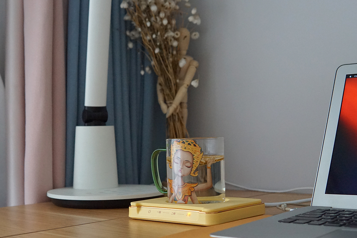 恰到好处的55℃，大宇恒温杯垫助我轻松做暖男