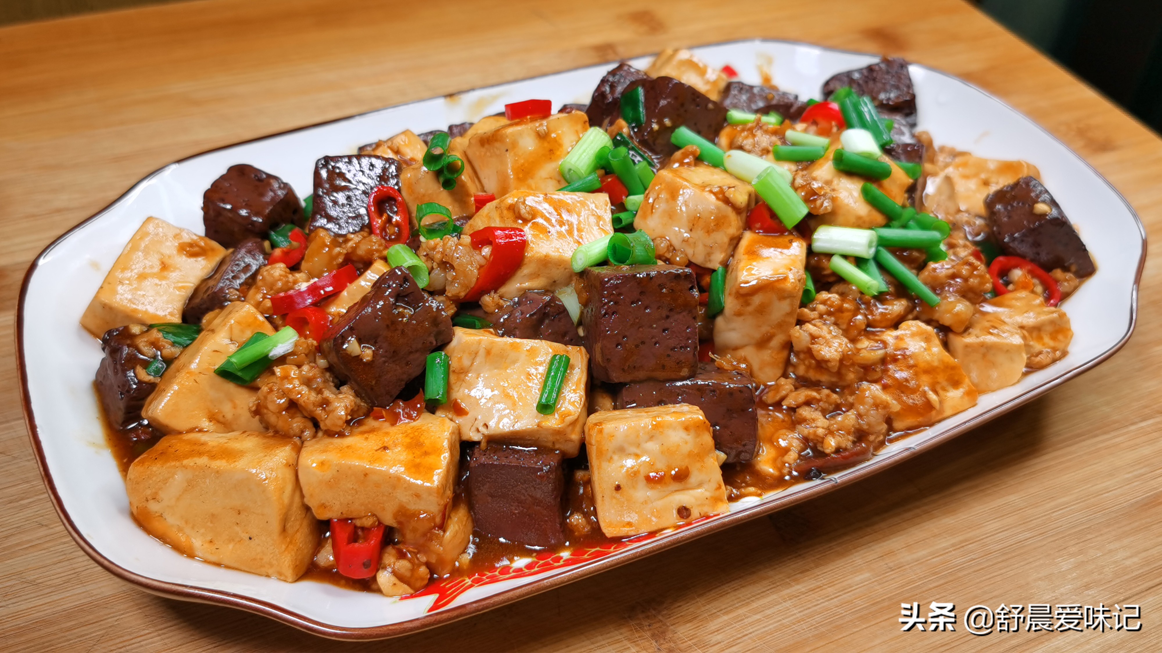 豬血煮豆腐,豬血煮豆腐的歇后語