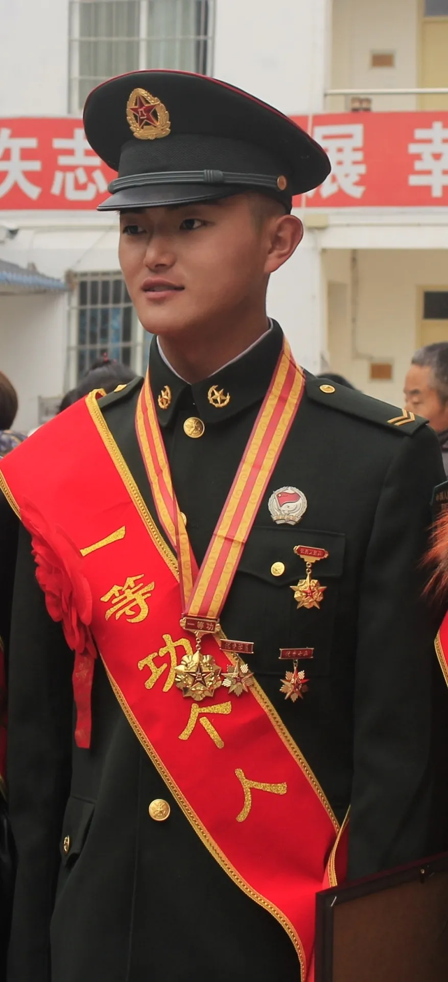 2021年当兵报名已经开始了，你去吗？