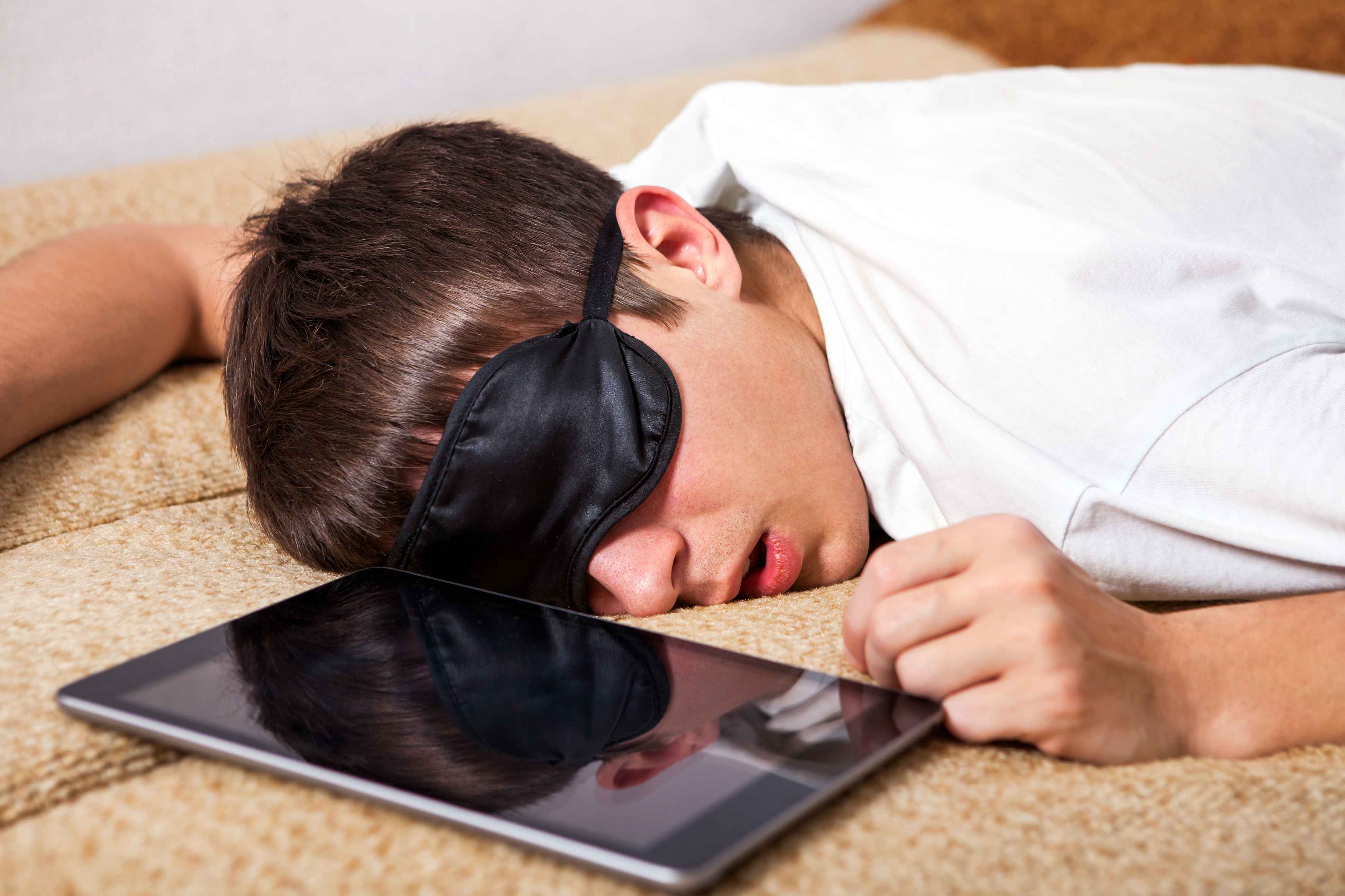 出现胃疼，可能是由于以下五个原因，三个方法有助于缓解