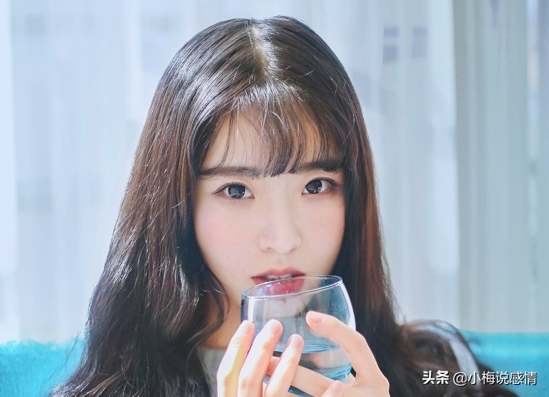 这个礼物是送给你的（作为礼物送给你）