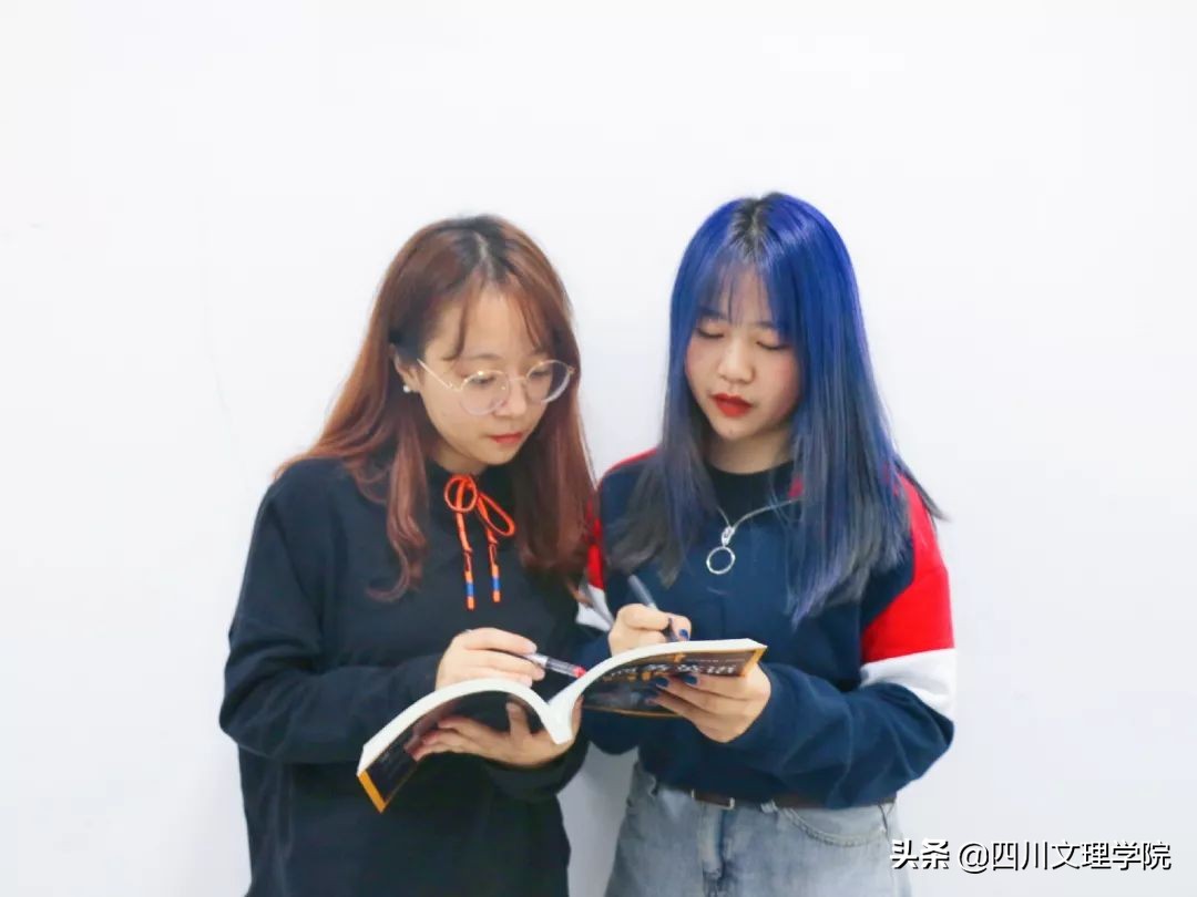 文理“低头族”| 低下头，发现另一个世界