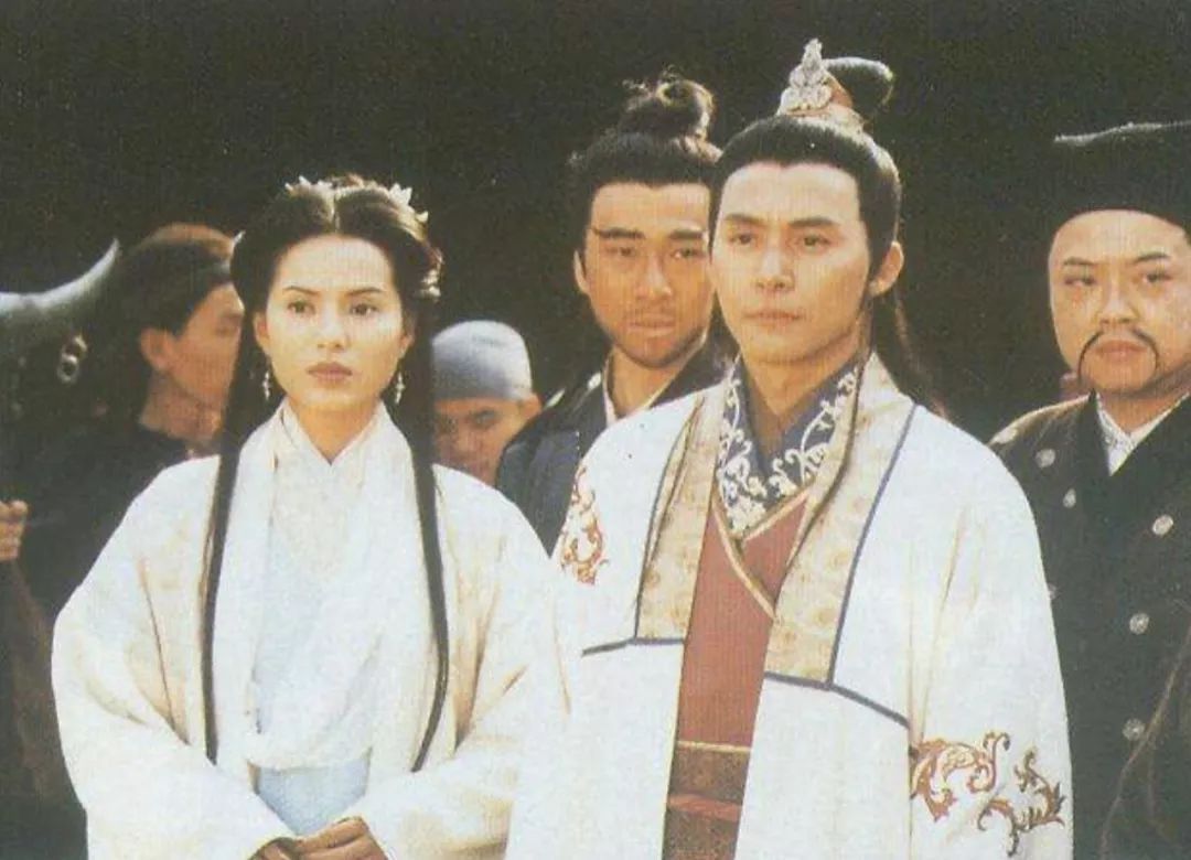 金庸为何在巅峰期封笔？被南大教授羞辱是主因吗？