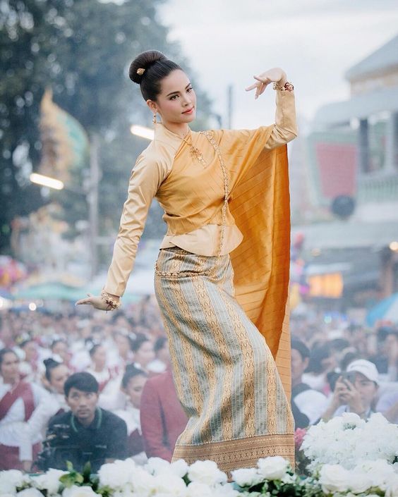 指尖上的艺术,历史文化的瑰宝——美丽的泰国舞蹈