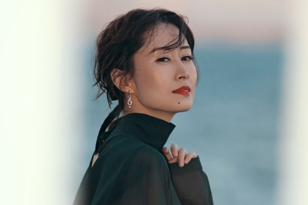 她离婚后独自抚养孩子活出人生精彩，山东女律师却惨死女儿之手