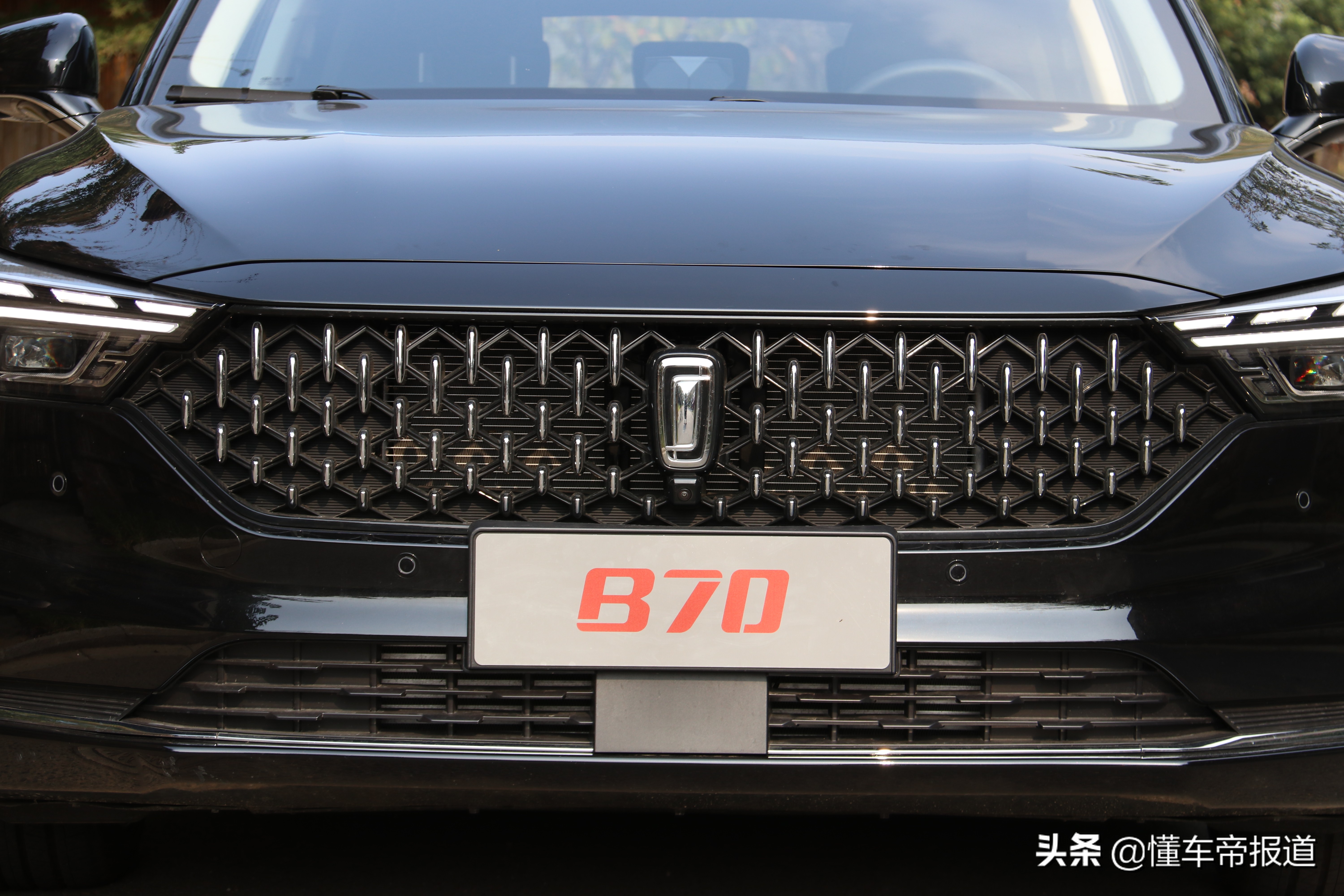 新车 | 自带“爆款”潜质！试驾一代奔腾B70