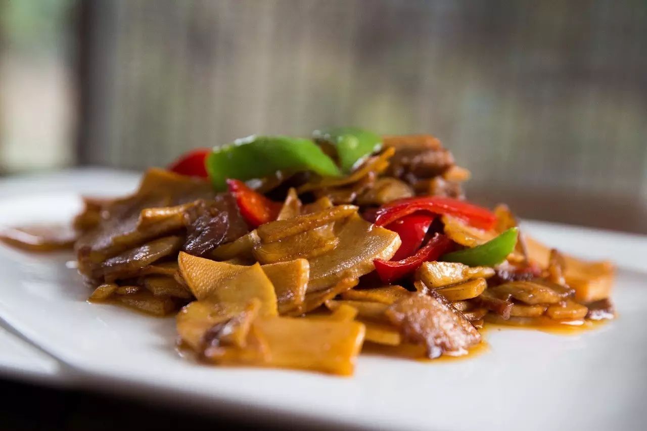 山竹笋怎么做好吃(家常小炒山笋方法营养价值高)